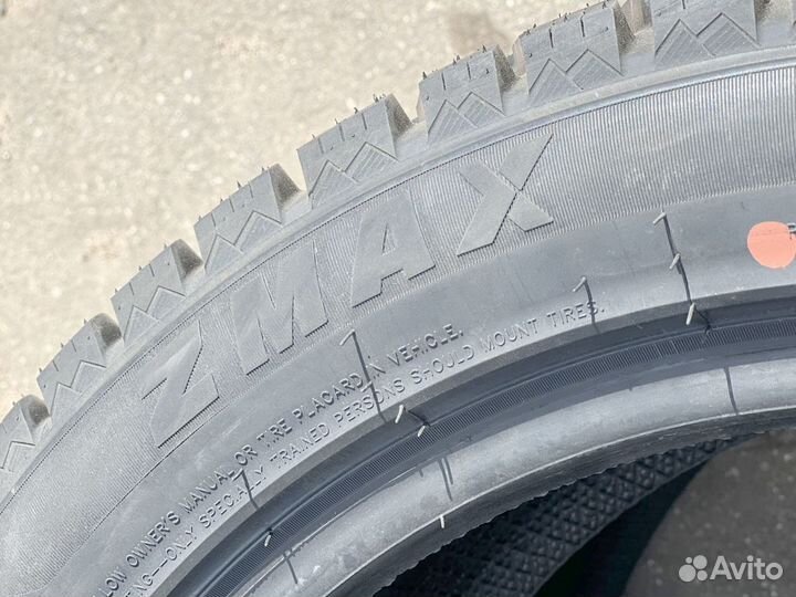 Zmax Winternova Stud II 215/55 R18 120T