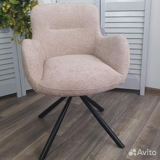 Стул Luis шенил бежевый, поворотно-возвратный механизм 180 градусов