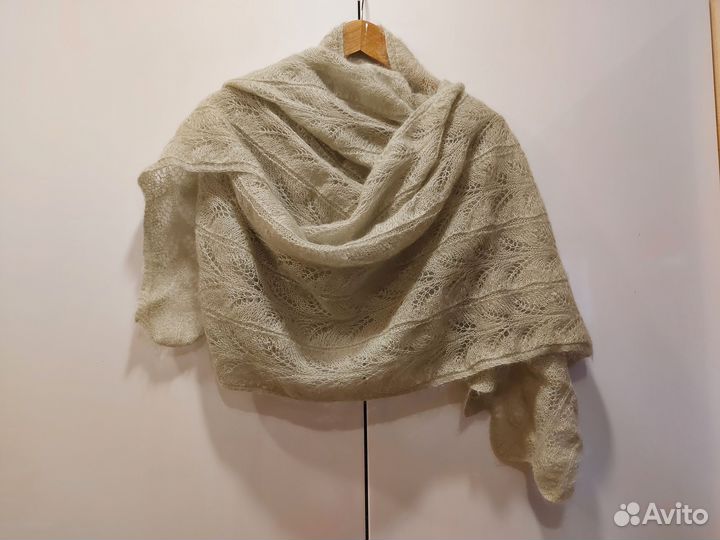 Палантин ручной работы