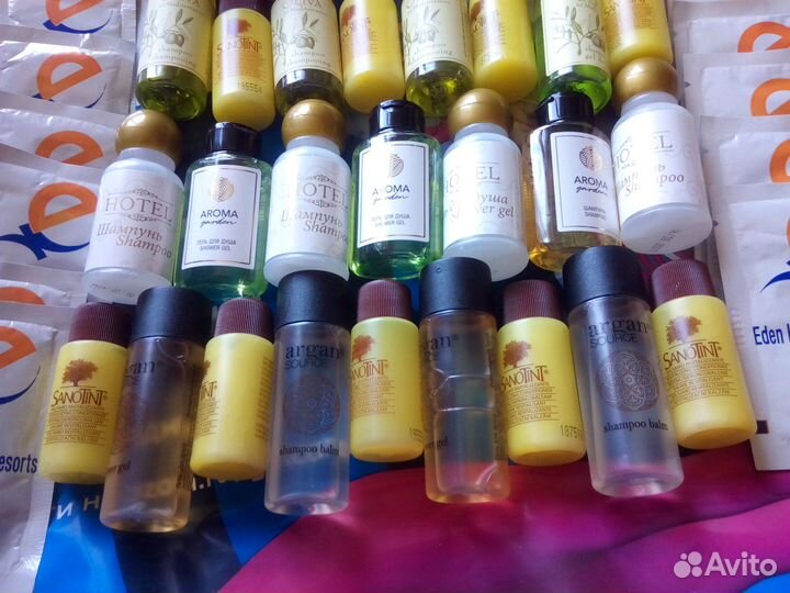 Шампунь и гель мини много