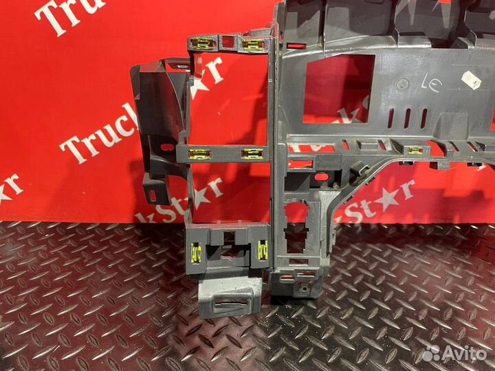 Корпус панели приборов Renault T