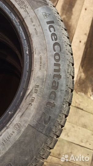 Continental IceContact 2 SUV 215/65 R16 102T