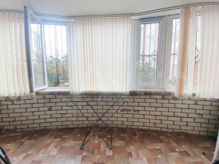 2-к. квартира, 63 м², 1/5 эт.