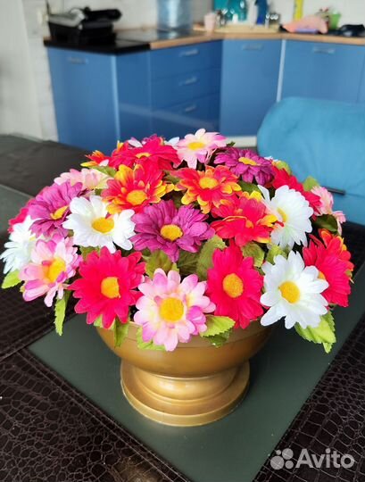 Ритуальные корзины, вазоны, искуственные цветы