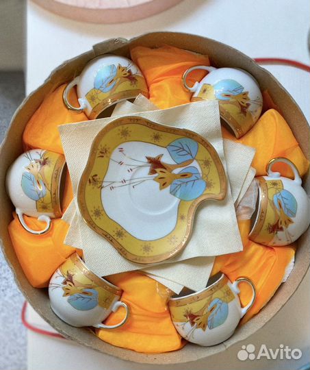 Кофейный фарфоровый сервиз