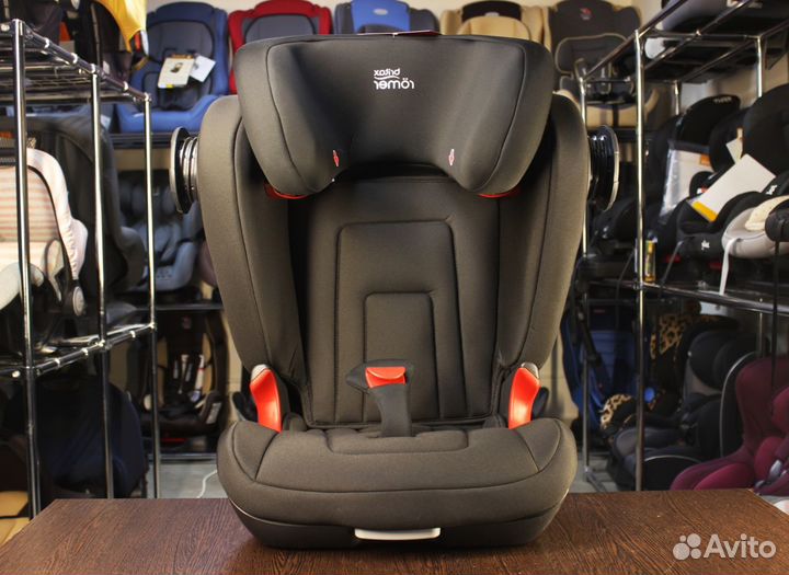 Автокресло Britax Romer Kidfix 2s 15-36 кг