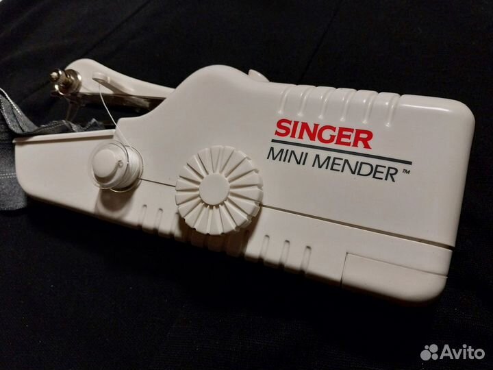 Ручная мини швейная машинка Singer
