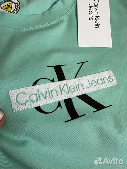 Лонгслив женский Calvin Klein