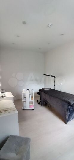 Торговая площадь, 54 м²