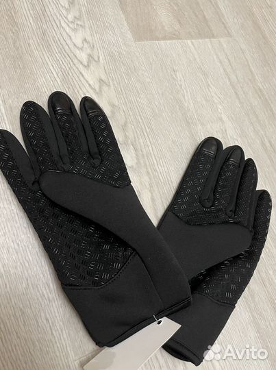 Перчатки nike в наличии теплые и другие