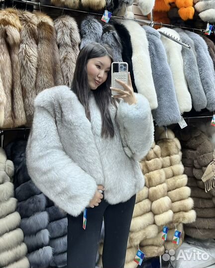 Шуба песец натуральный