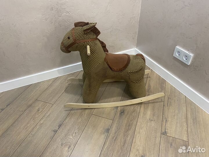 Детская качалка лошадь