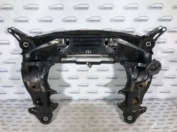 Подрамник передний Audi A6 C5 2.4 ARJ 1998