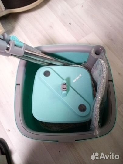 Швабра с ведром и отжимом hausmann