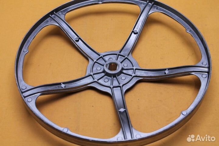 Шкив Whirpool 461975016621 бу. 6371