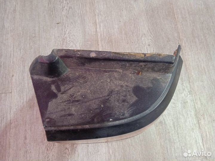 Фонарь задний правый Volkswagen Passat B3 1993