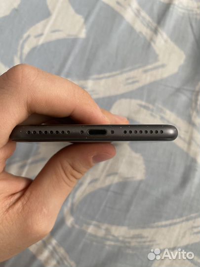 iPhone 8 Plus, 64 ГБ