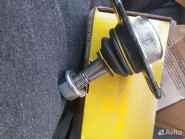 Шаровая опора вольво xc 90