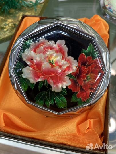 Зеркало карманное