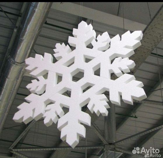 Новогодний декор Снежинки из пенопласта