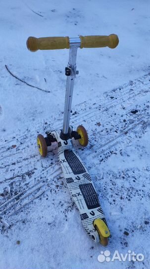 Самокат детский трехколесный