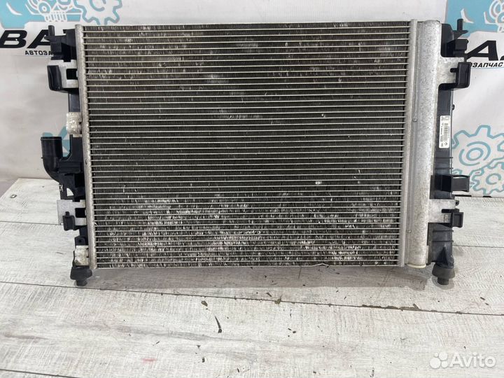 Кассета радиатора Renault Sandero Stepway