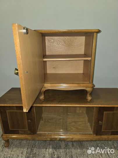 Трюмо с зеркалом, тумба, Болгария