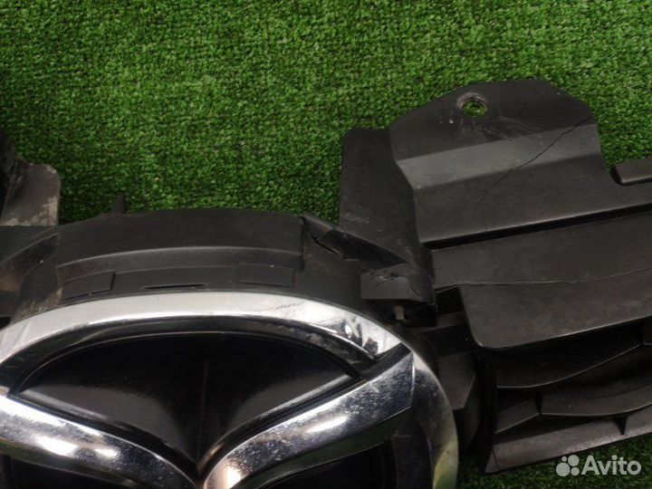 Решетка радиатора Mazda Cx-7 ER 2011