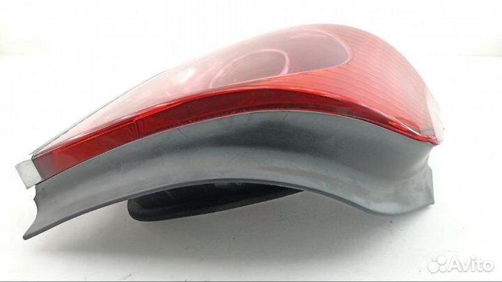 Стоп левый Toyota Avensis AZT251 2005