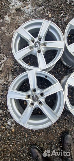 Литые диски R16 5х114.3