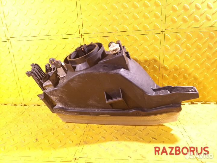 Фара левая Nissan Wingroad / AD Y11