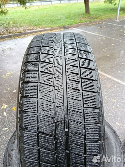 Bridgestone Blizzak Revo GZ 215/60 R17 96S