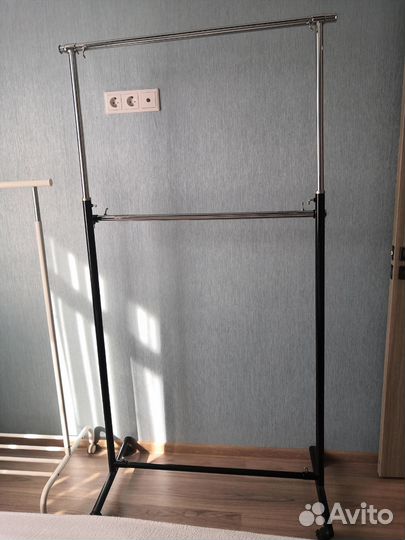 Вешалка для одежды напольная