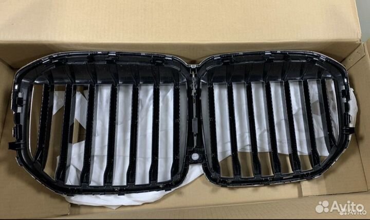 Радиаторная решотка BMW X7 OEM 51138094566