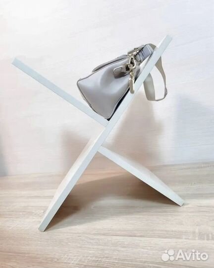 Подставка для сумок