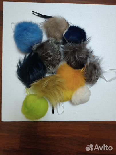 Помпоны натуральный мех цена за 12 шт