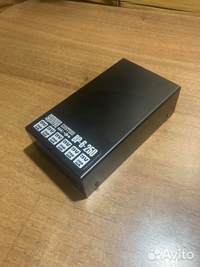 Блок питания для гитарных педалей