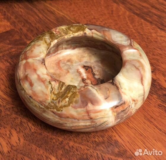 Пепельница из камня