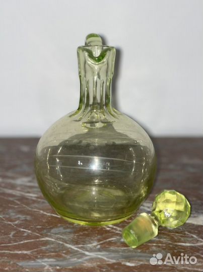 Графин Урановое стекло Начало 20-го века