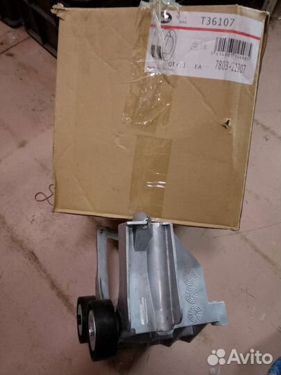 Натяжной ролик ремня грм Ford Fiesta, Ka