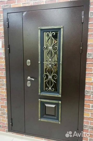 Коттеджные входные двери