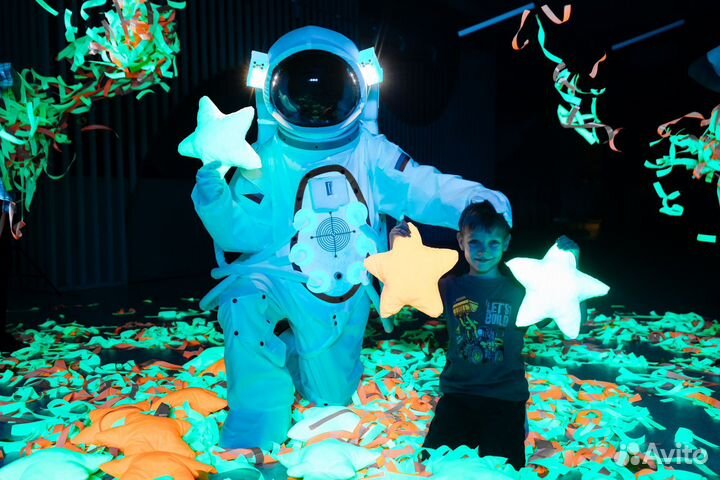 Аниматоры Неоновое шоу Ленточное шоу