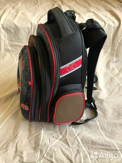 Рюкзак школьный Hummingbird