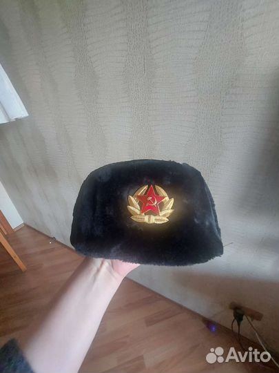 Шапка- ушанка кожаная с какардой