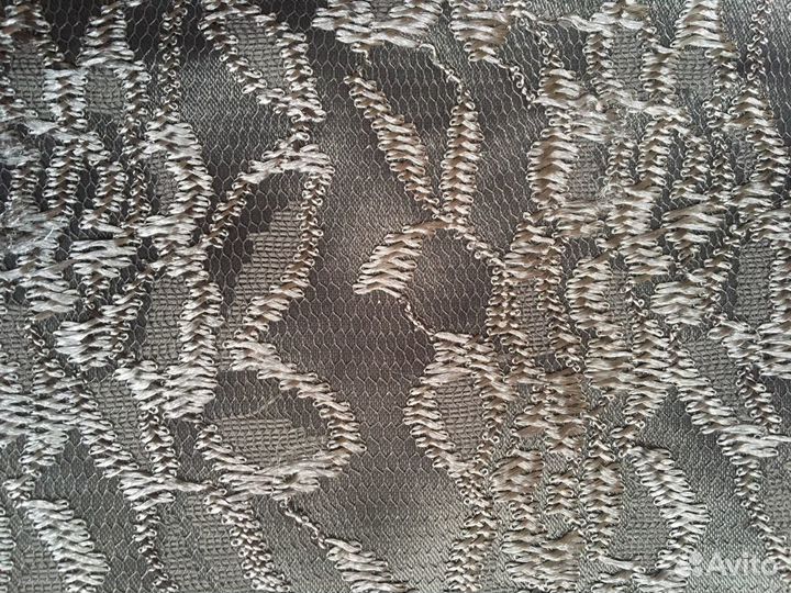 Ткань кружево на атласе