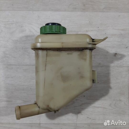 Бачок гидроусилителя руля Porsche Cayenne 955/957