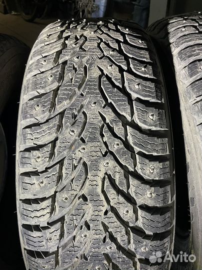 Nokian Tyres Hakkapeliitta 9 SUV 215/65 R16