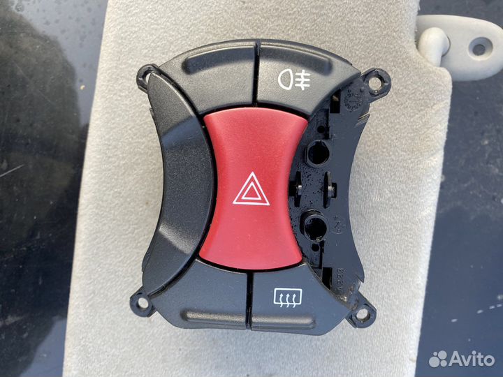 Кнопка аварийной сигнализации fiat doblo