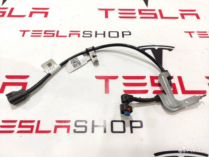 Электропроводка суппорта (ручника) Tesla Model 3