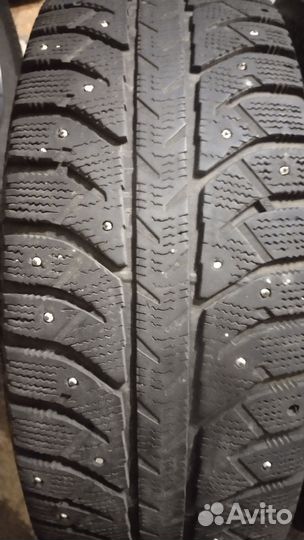 Bridgestone Ice Cruiser 7000S 205/65 R15